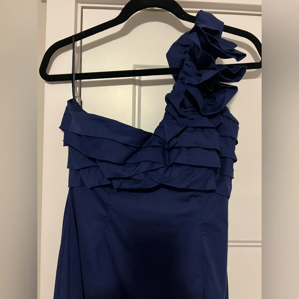 Navy Dress‎ - Picture 2 of 4